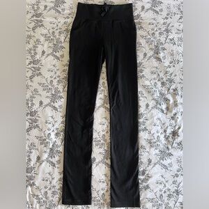 Lululemon Athletica | Joggers/Leggings - Size 6 / 33” inseam (Black)